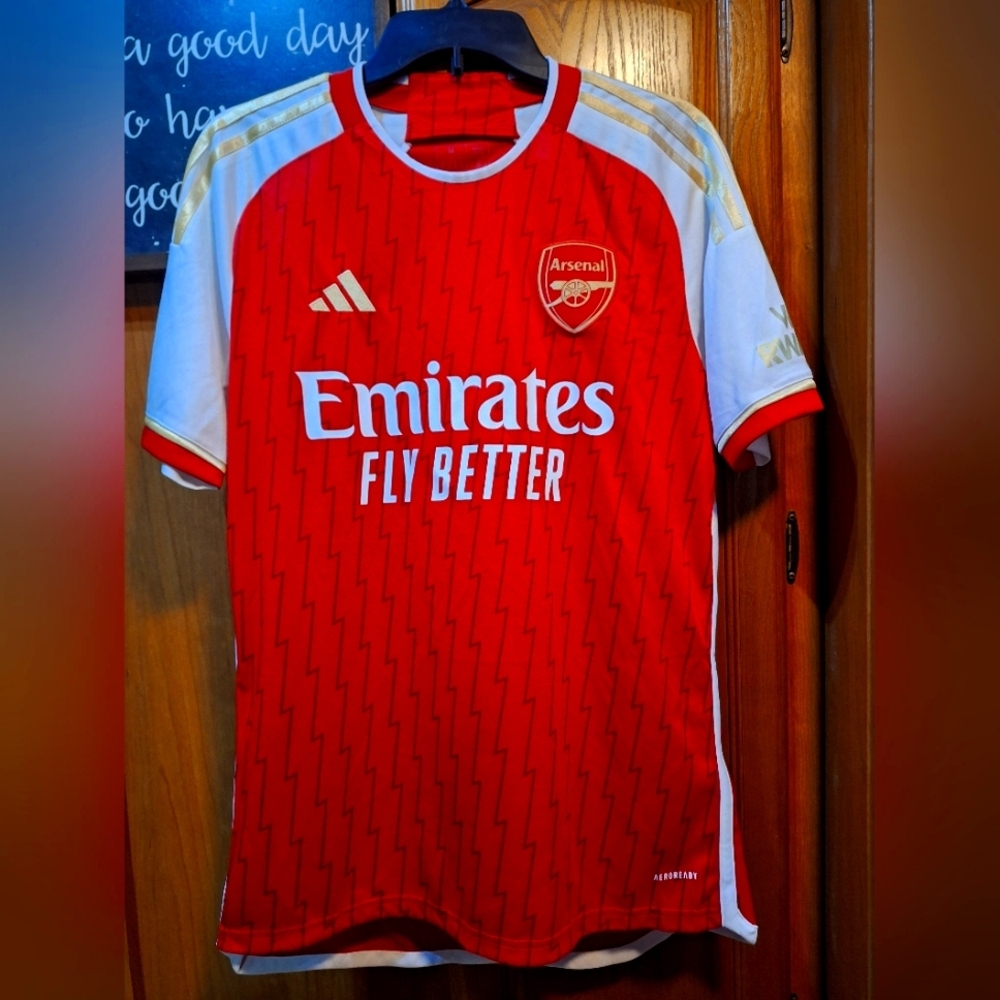 Adidas Arsenal Red and White Football Shirt With Emirates Fly Better Logo. NWT